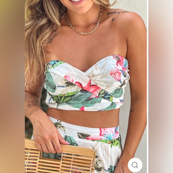 Ivory Floral Top and Skirt set - Picture 5 of 7